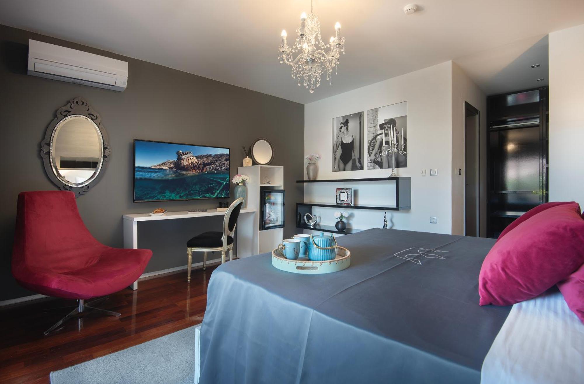 Boutique Hotel Chevalier By Bura Hotels - Adults Only Medulin Exterior photo
