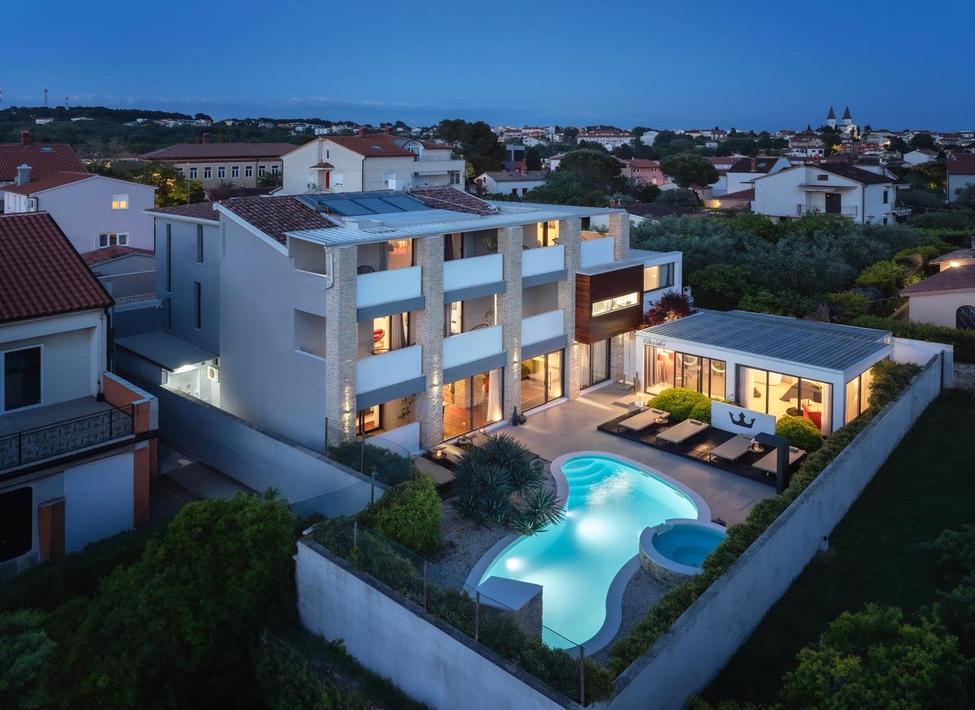 Boutique Hotel Chevalier By Bura Hotels - Adults Only Medulin Exterior photo