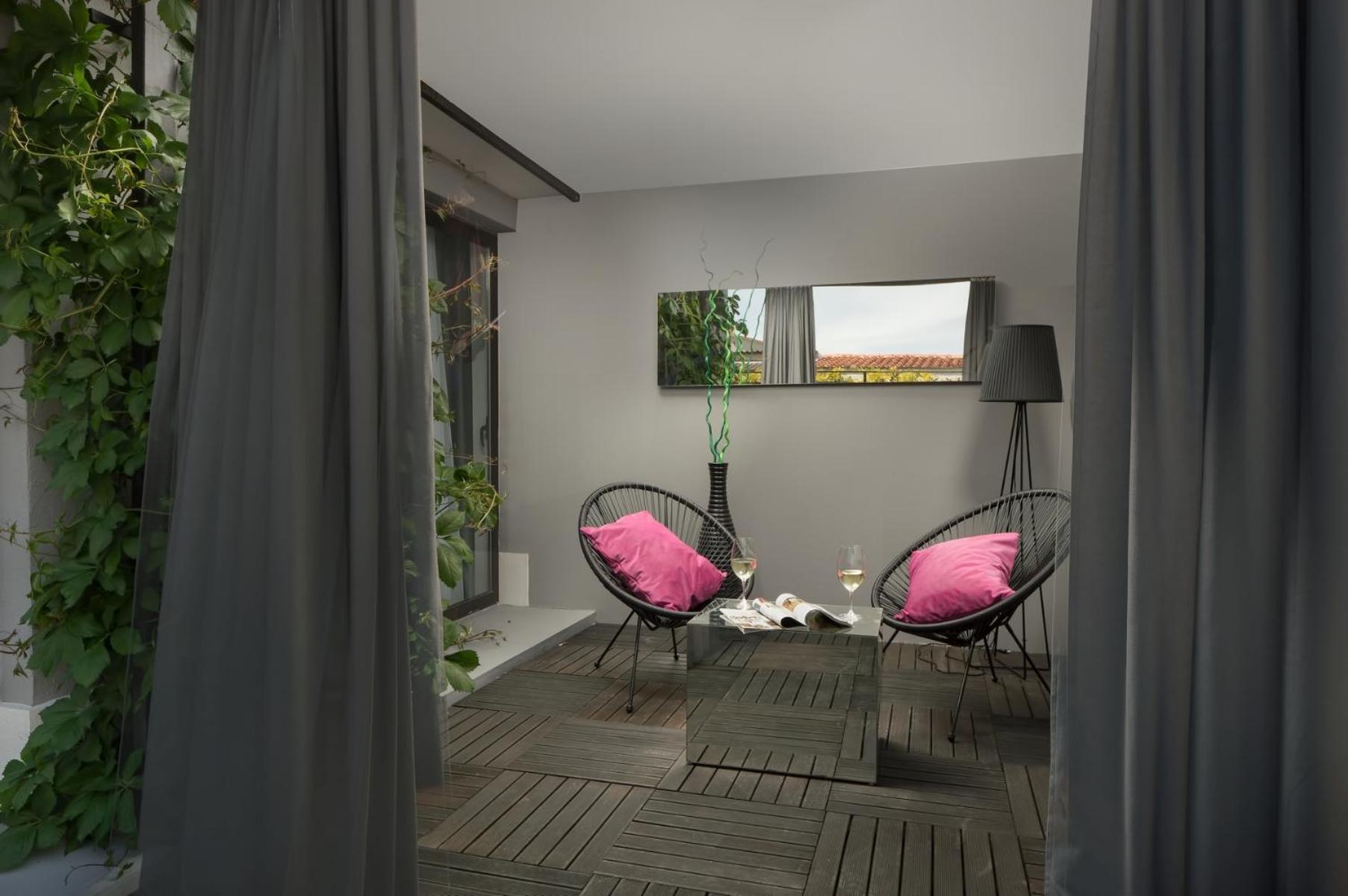 Boutique Hotel Chevalier By Bura Hotels - Adults Only Medulin Exterior photo